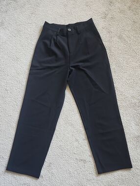Straight-Leg Black Women's Trousers - Tailored Everyday Pant